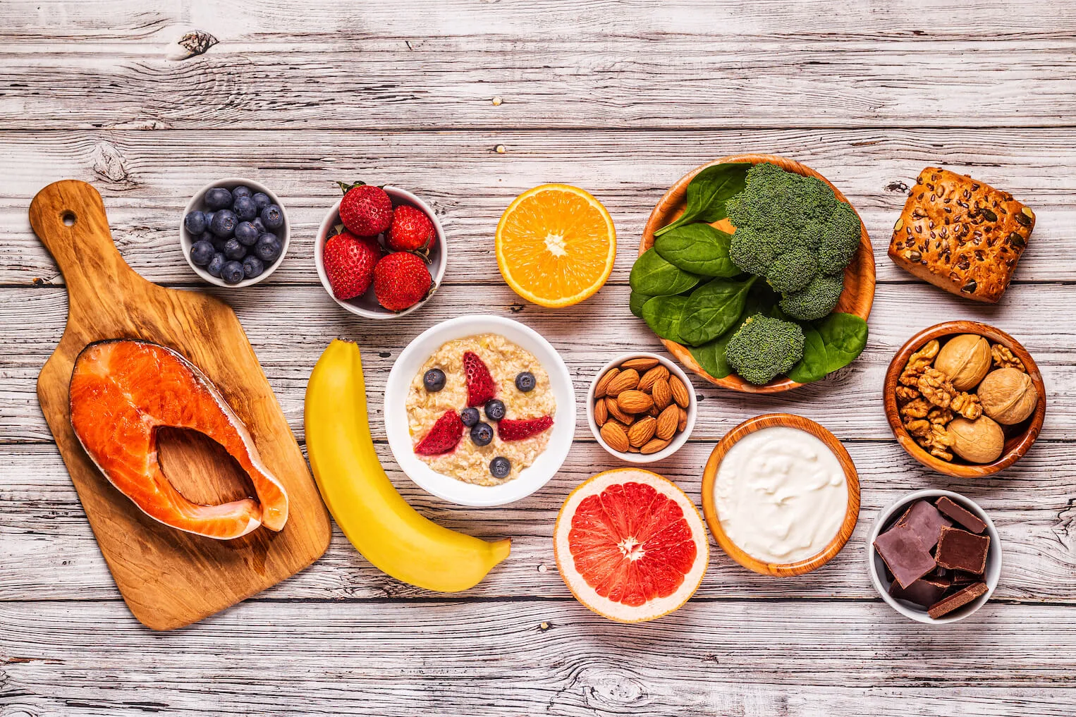麥得飲食：益腦食物莓果、魚類、堅果、全穀類、綠色蔬菜